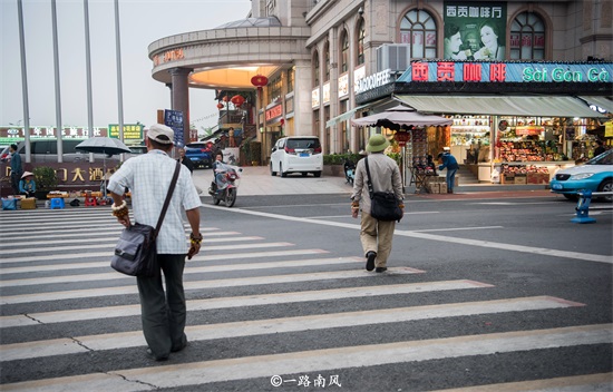 東興 中越邊境的窗口城市，一眼望兩國(guó)的商貿(mào)樞紐